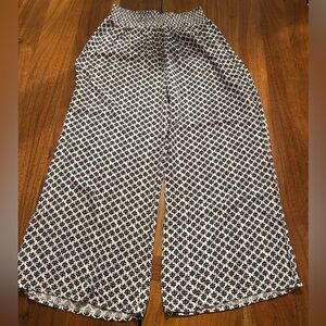 Lulu's Monochrome Textured Pants size small